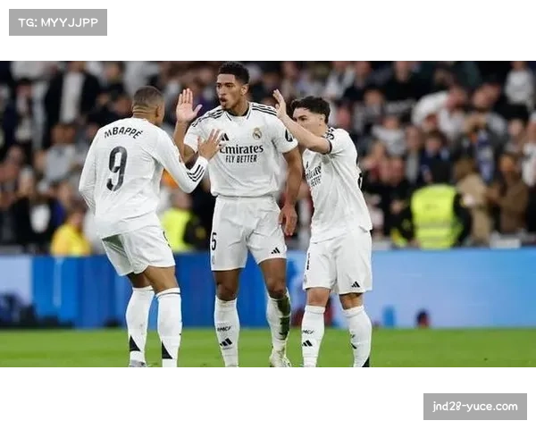 巴萨皇马对决:居莱尔与贝林厄姆携手中场,锋线三叉戟出击